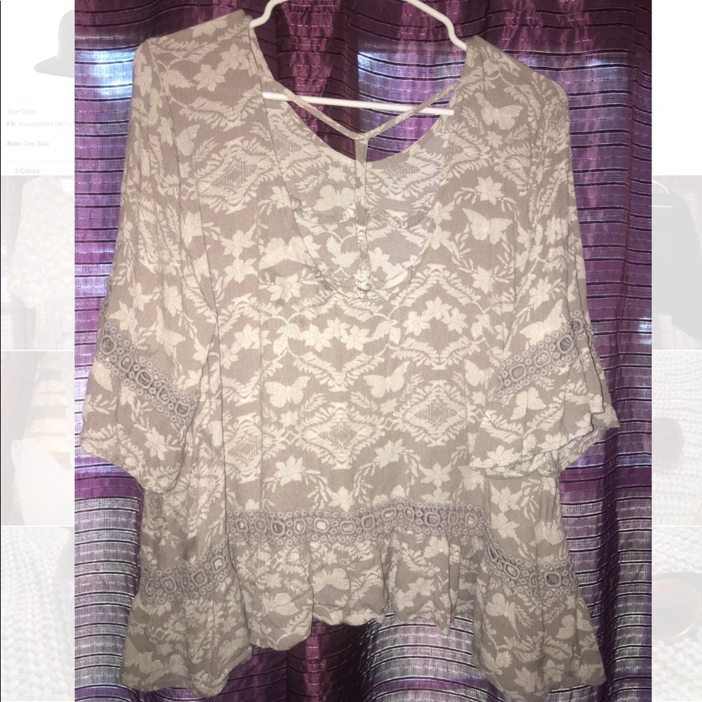Maurice’s L/XL top